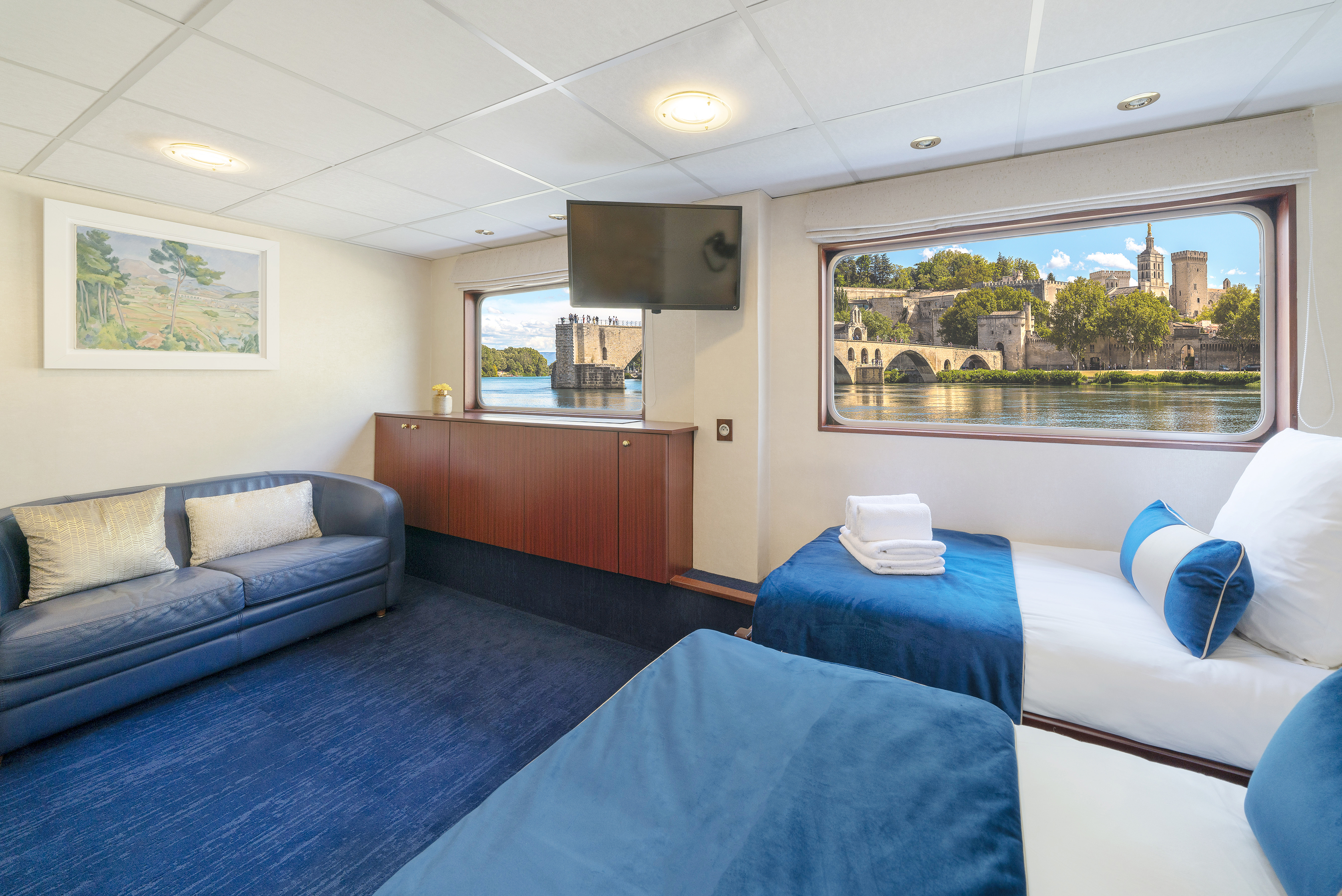 CroisiEurope MS Mistral Suite 2.jpg